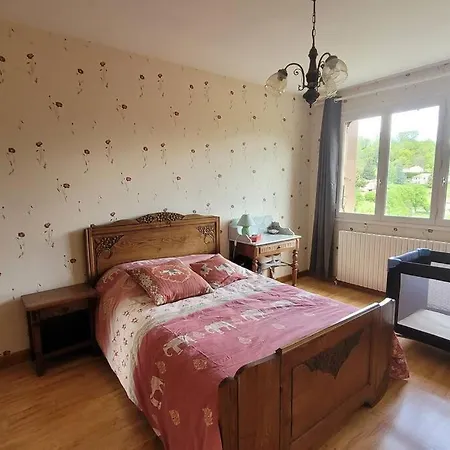 Holiday home Maison A La Campagne, Au Calme Olliergues
